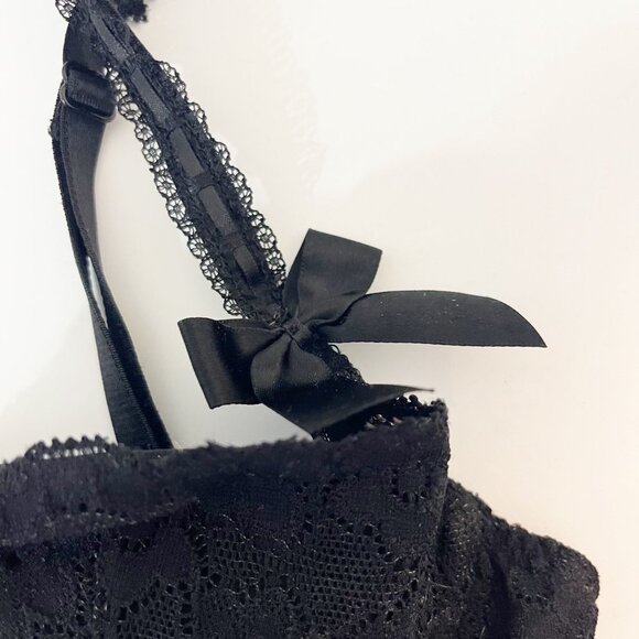 Vintage Victoria's Secret Black Lace Push Up Balconette Bra Bow Lingerie Sz 34B - Picture 3 of 6